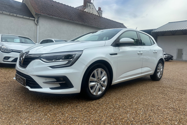 RENAULT MEGANE IV SOCIETE