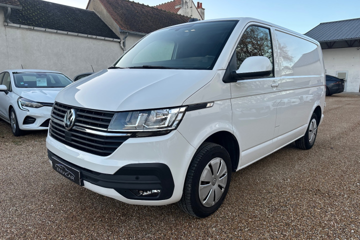 VOLKSWAGEN TRANSPORTER 6.1 VAN