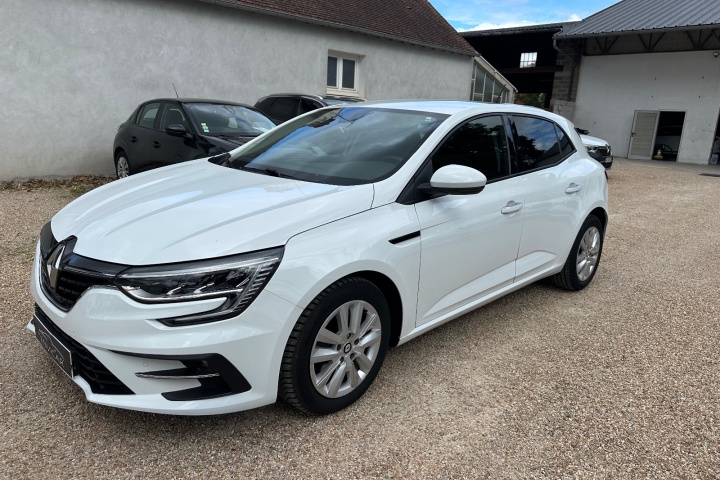 RENAULT MEGANE IV BERLINE