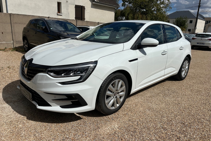 RENAULT MEGANE IV BERLINE