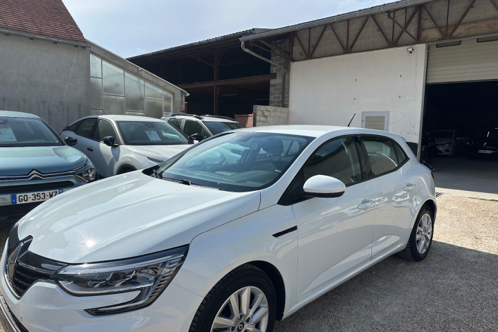 RENAULT MEGANE IV SOCIETE