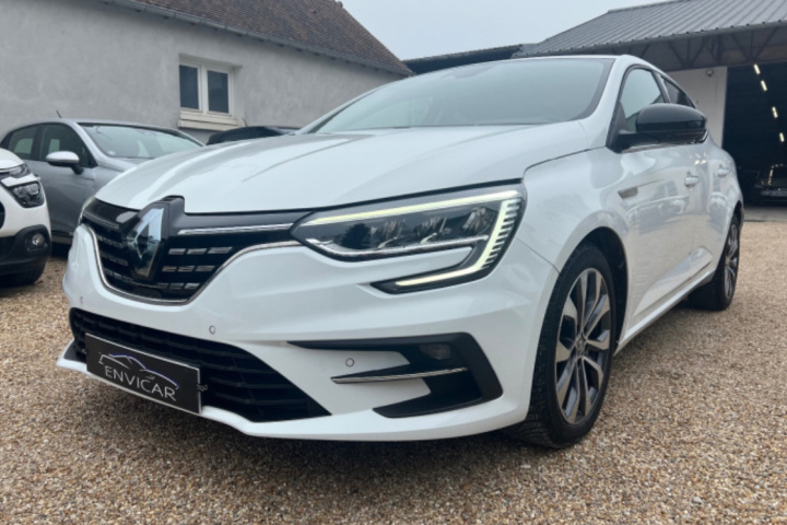 RENAULT MEGANE IV BERLINE